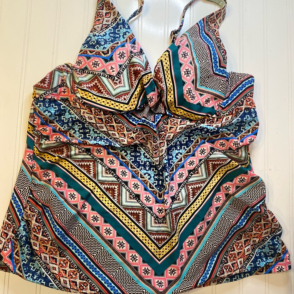 Time and Tru Vibrant Patterned Tankini Top